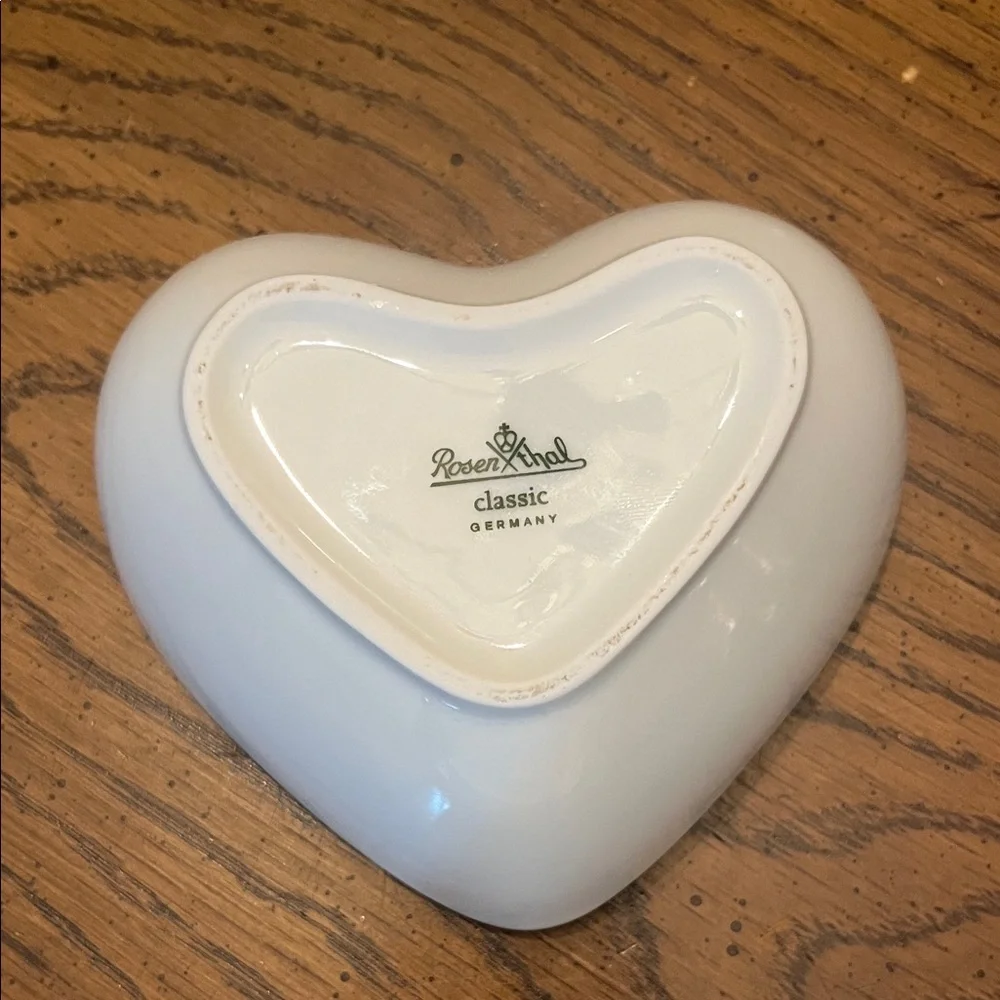 Rosenthal‎ Heart-Shaped Floral Trinket Box